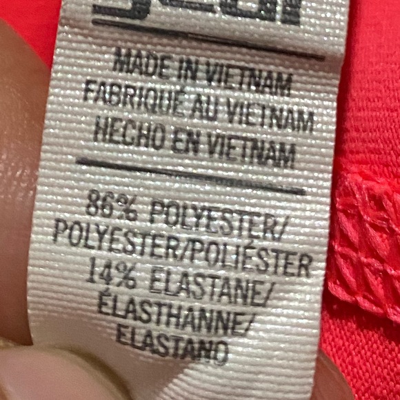 UNDER ARMOUR || Woman’s Hot pink Capris size large - Picture 6 of 6